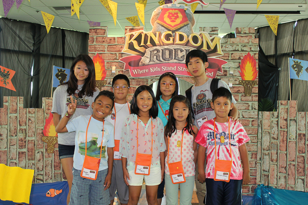 07302013-elementary-vbs-group (1).jpg