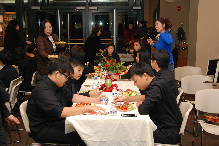 12182016-ESL-Banquet (5).jpg