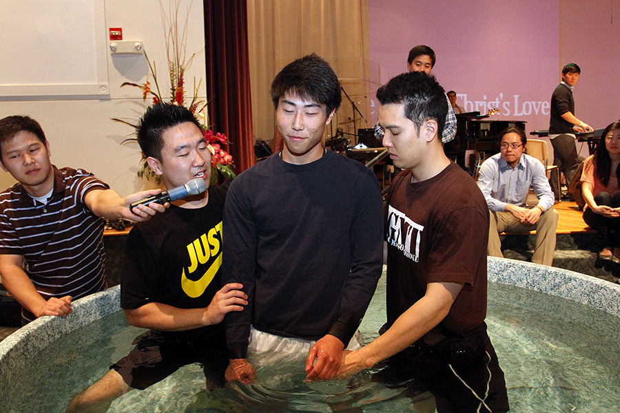 04142013-ec-baptism (8).jpg