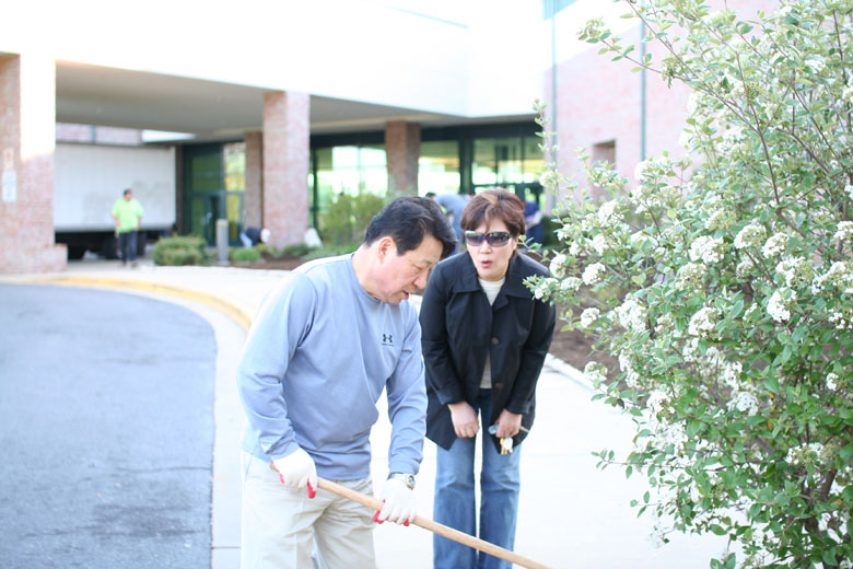 041010-mulch (18).jpg