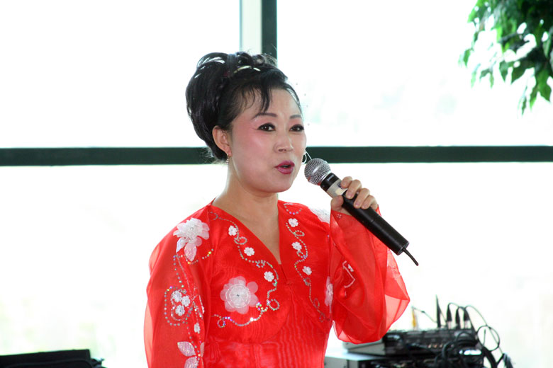 122210-senior (27).jpg