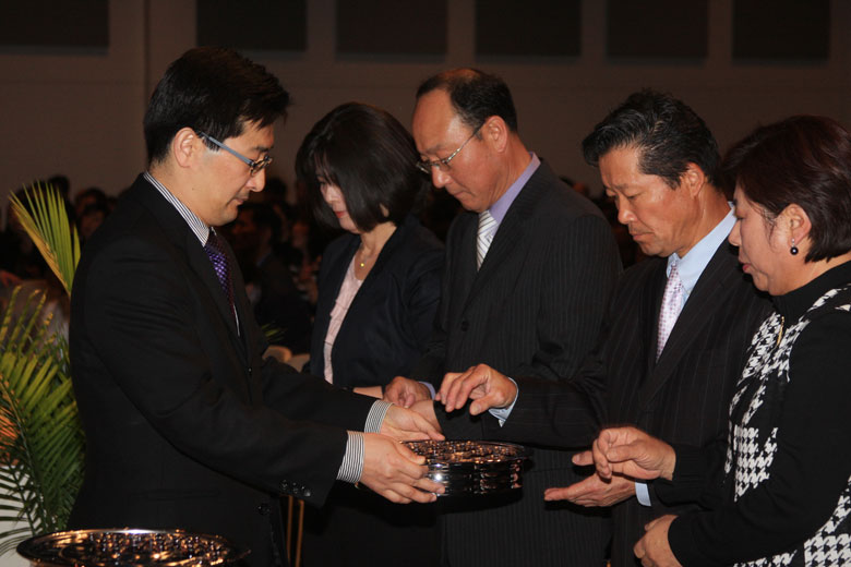 04222011-GOODFRIDAY (11).jpg