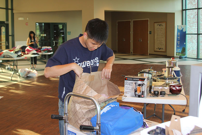 06092012-yardsale (5).jpg