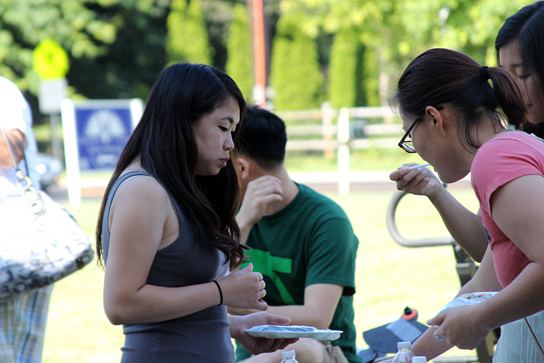 06092012-yardsale (34).jpg