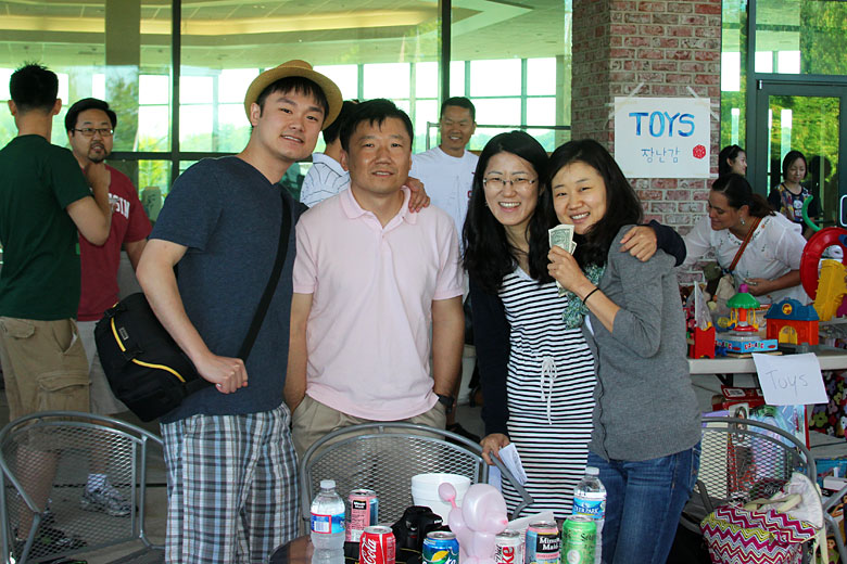 06092012-yardsale (28).jpg