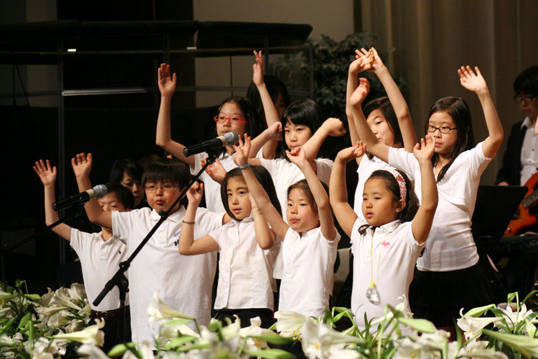 04242011-easter-2 (001).jpg