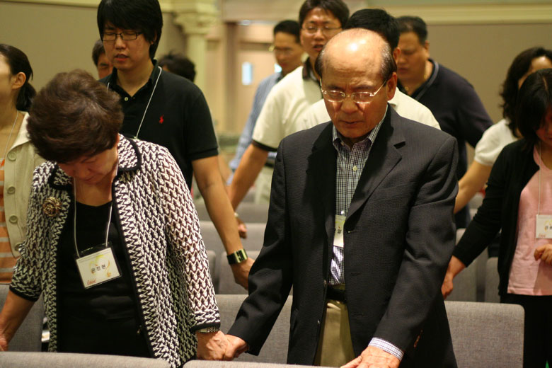 082909-oikos (24).jpg