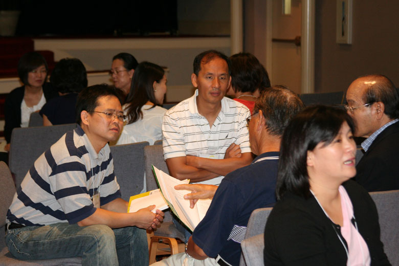 082909-oikos (25).jpg