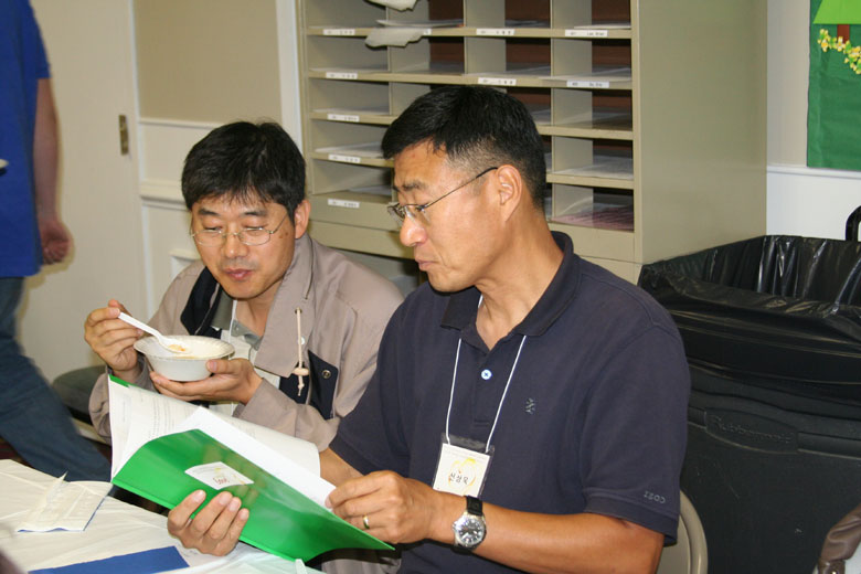 082909-oikos (3).jpg