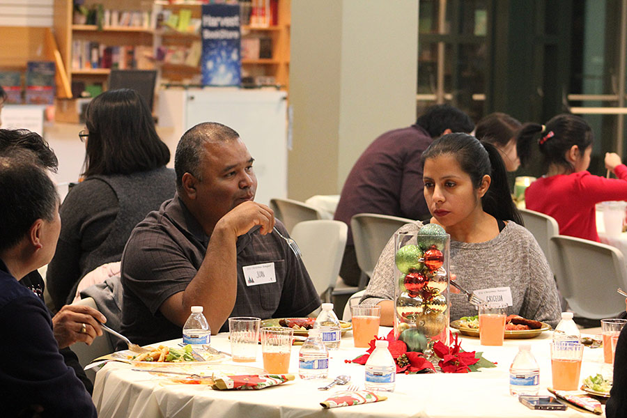 12182016-ESL-Banquet (38).jpg