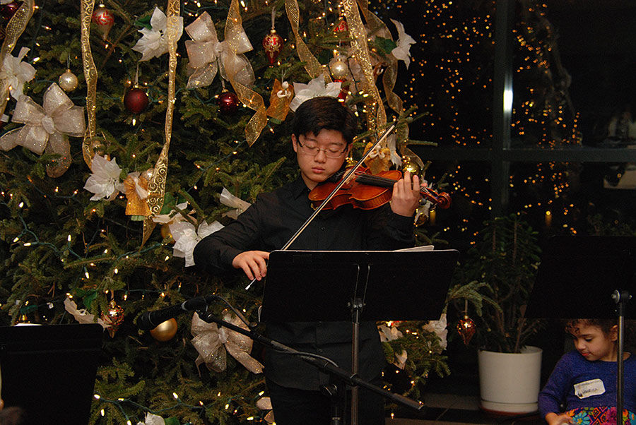 12182016-ESL-Banquet (15).jpg