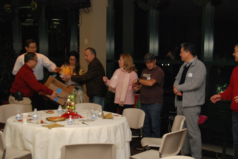12182016-ESL-Banquet (18).jpg