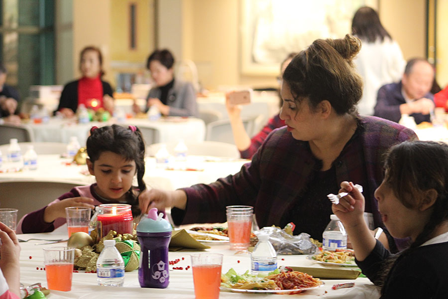 12182016-ESL-Banquet (35).jpg