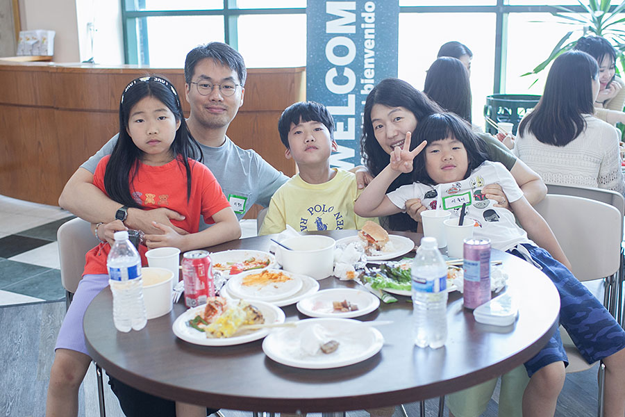 05252024-picnic-group4 (12).jpg