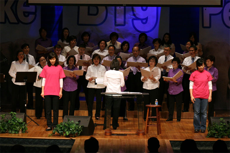 032011-worship (7).jpg