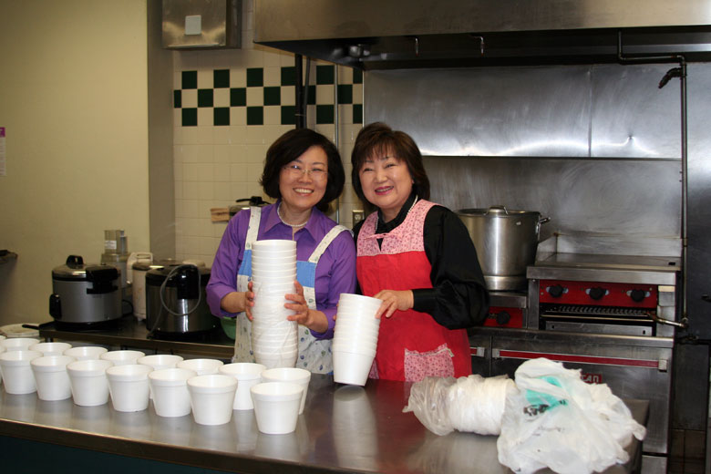 040311-worship (6).jpg