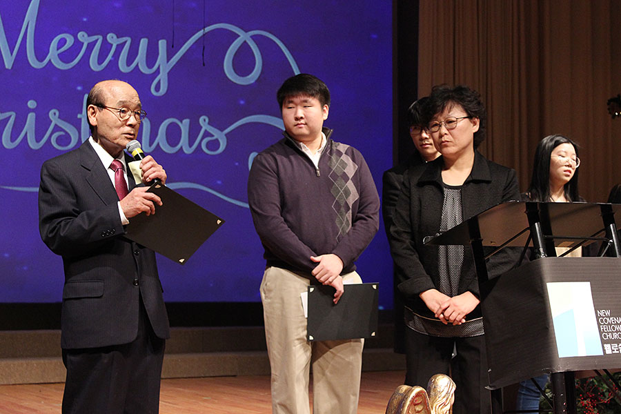 1224-christmasSunday (12).jpg