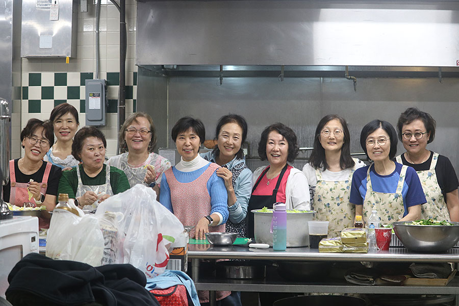 06012024-picnic-group2 (52).jpg