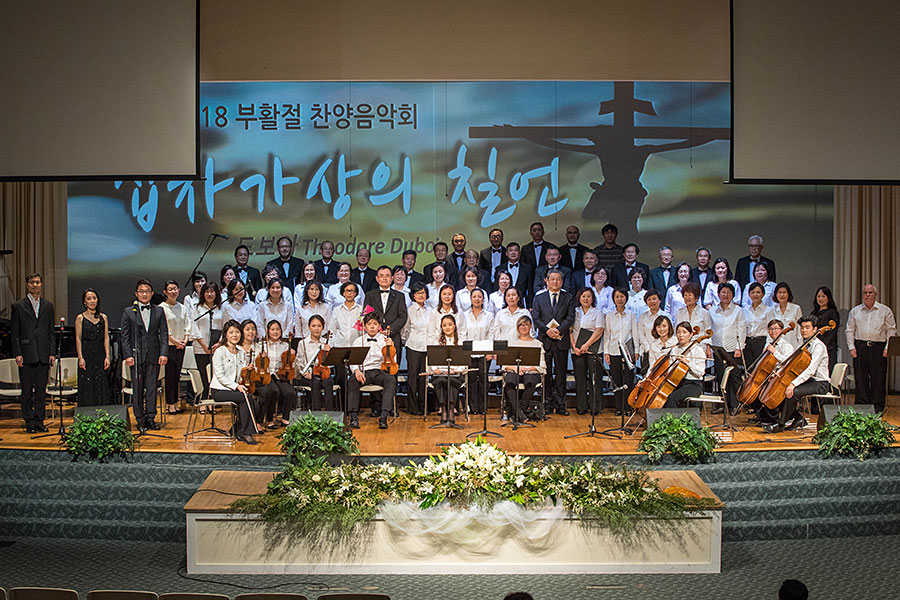 03312018-choir.jpg