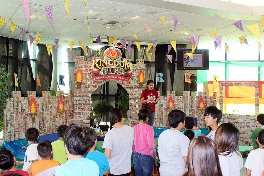 07302013-elementary-vbs (4).jpg