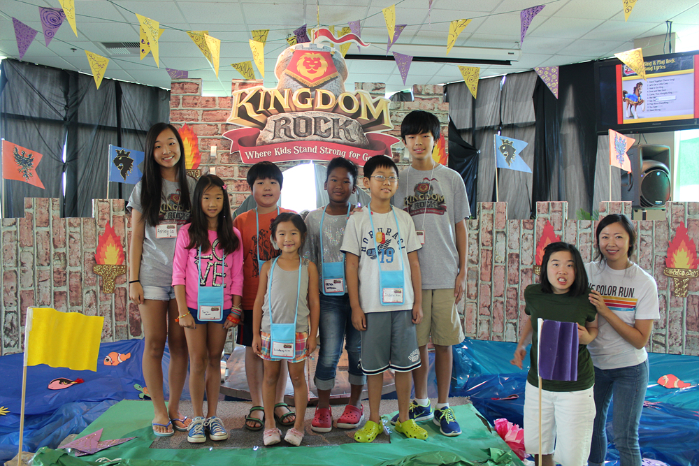 07302013-elementary-vbs-group (5).jpg