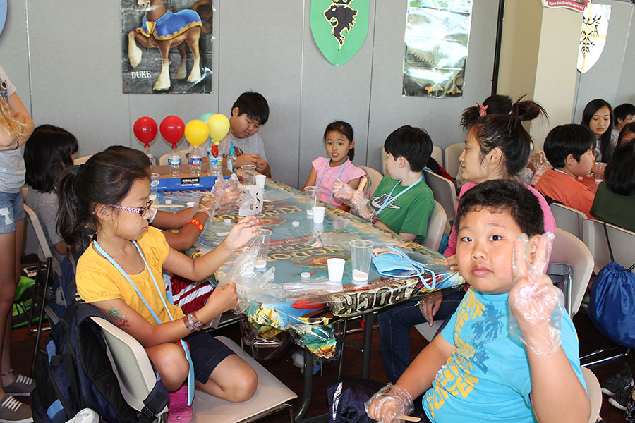 07302013-elementary-vbs (42).jpg