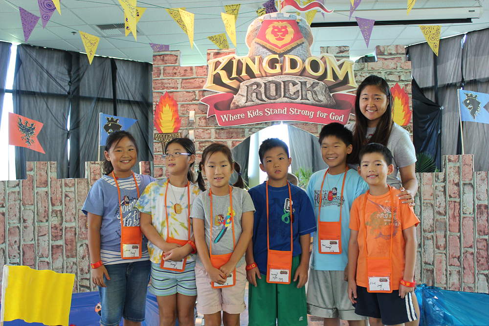 07302013-elementary-vbs-group (3).jpg