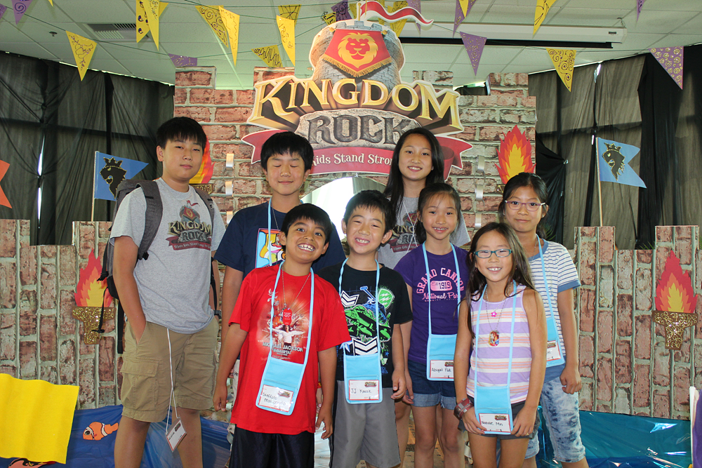 07302013-elementary-vbs-group (7).jpg