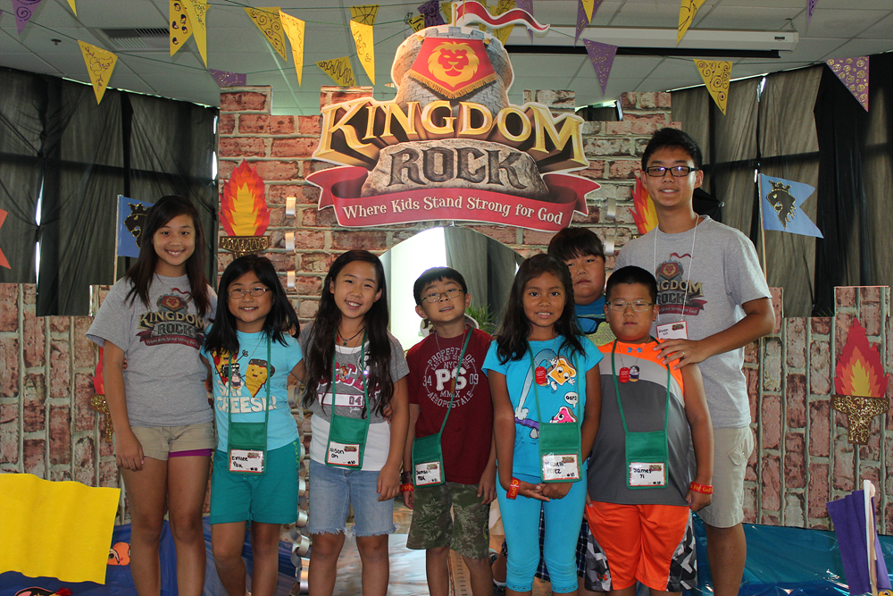 07302013-elementary-vbs-group (9).jpg