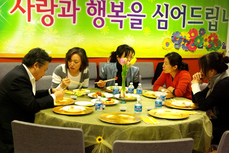 5기 성령의 날 꾸미기_VA 알파 6기 초청 만찬 068.JPG