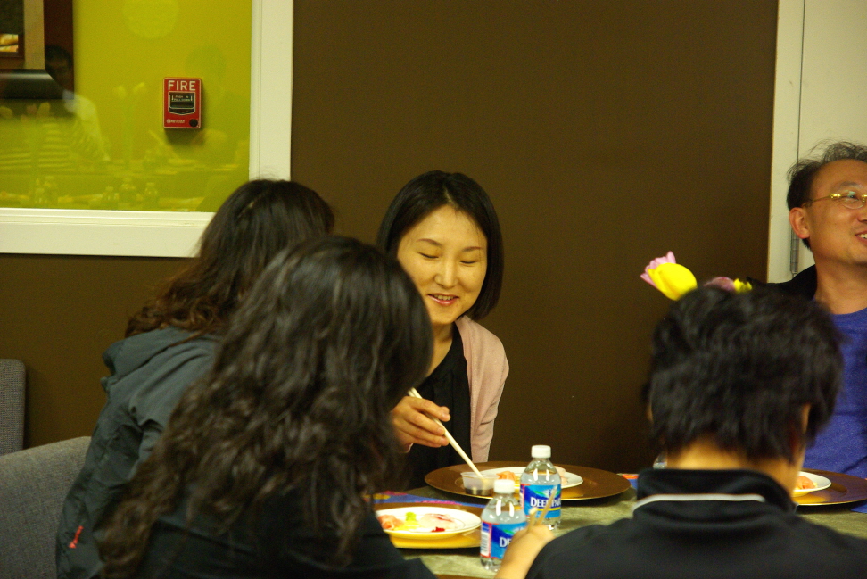 5기 성령의 날 꾸미기_VA 알파 6기 초청 만찬 057.JPG