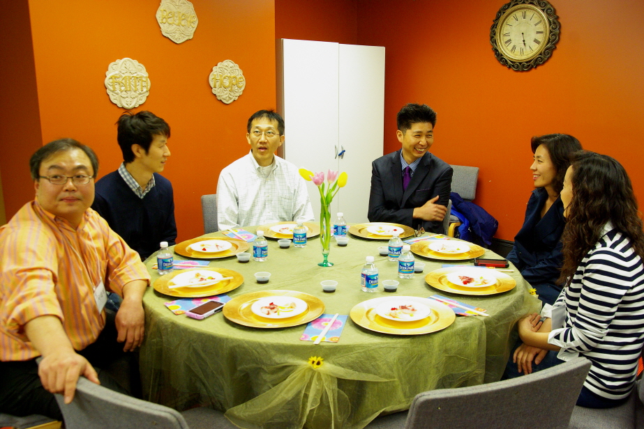 5기 성령의 날 꾸미기_VA 알파 6기 초청 만찬 051.JPG