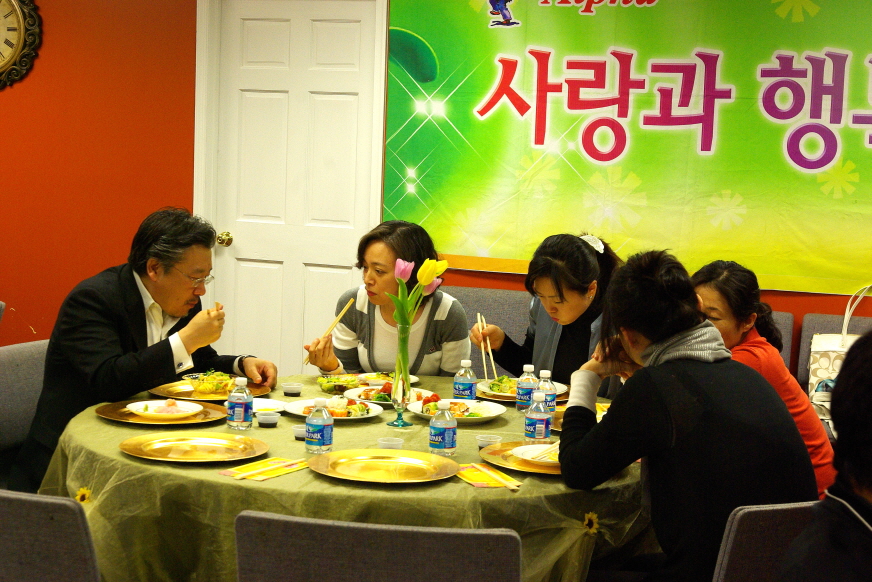 5기 성령의 날 꾸미기_VA 알파 6기 초청 만찬 067.JPG