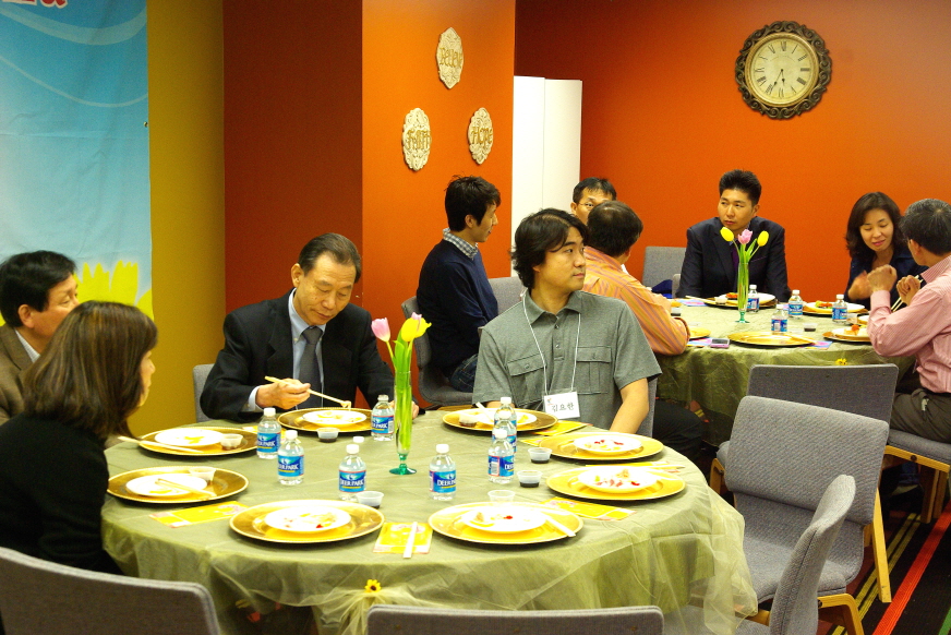 5기 성령의 날 꾸미기_VA 알파 6기 초청 만찬 061.JPG