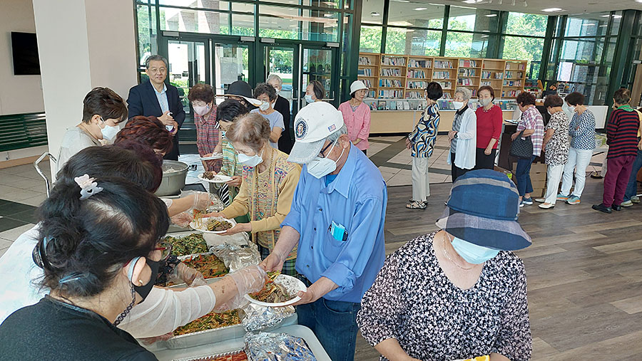 06152022-seniorcenter (4).jpg