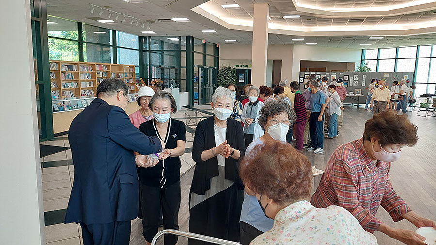 06152022-seniorcenter (5).jpg