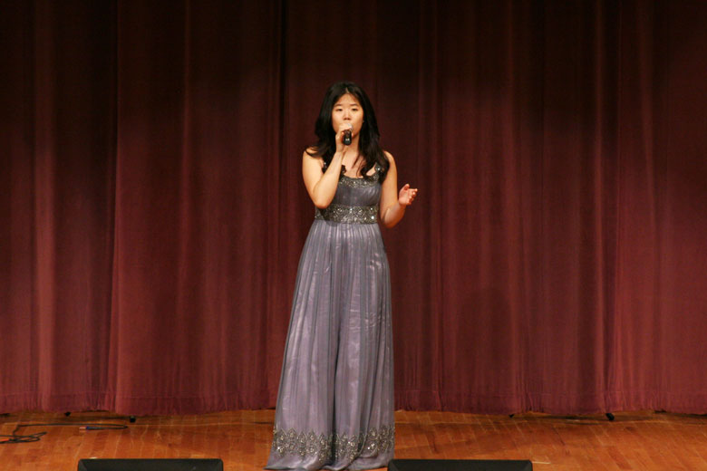 050910-auction (12).jpg