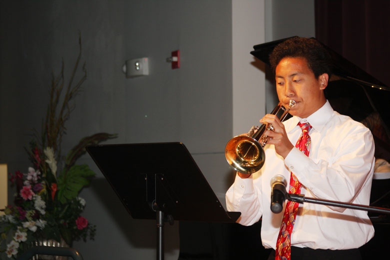 050910-auction (27).jpg