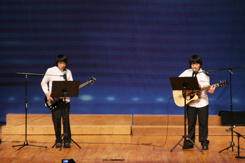 050910-auction (8).jpg