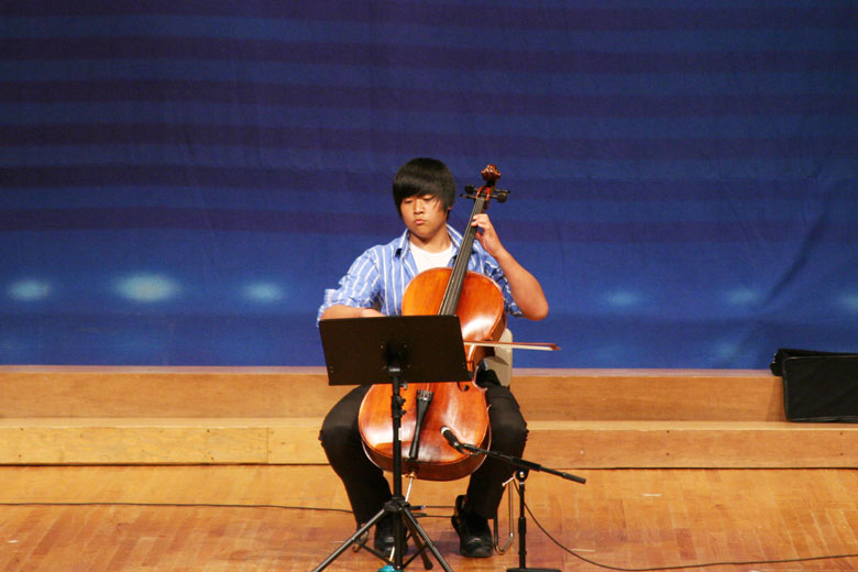 050910-auction (9).jpg