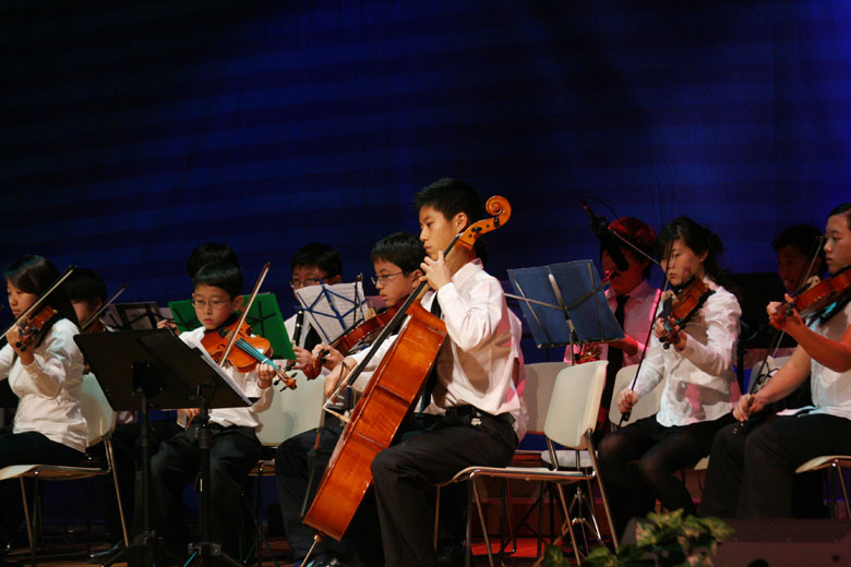 112110-ThanksgivingSunday (2).jpg