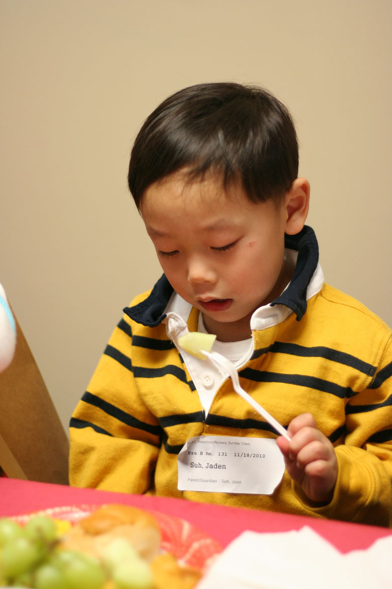 112110-ThanksgivingSunday (20).jpg