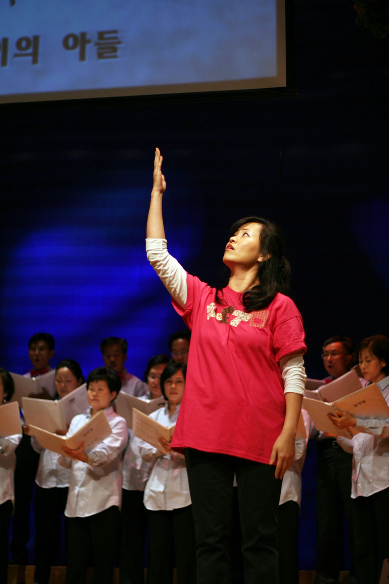 121210-worship (19).jpg