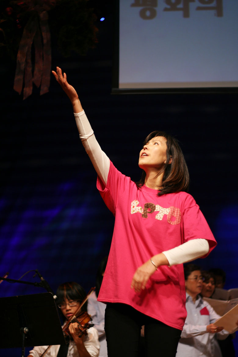 121210-worship (20).jpg