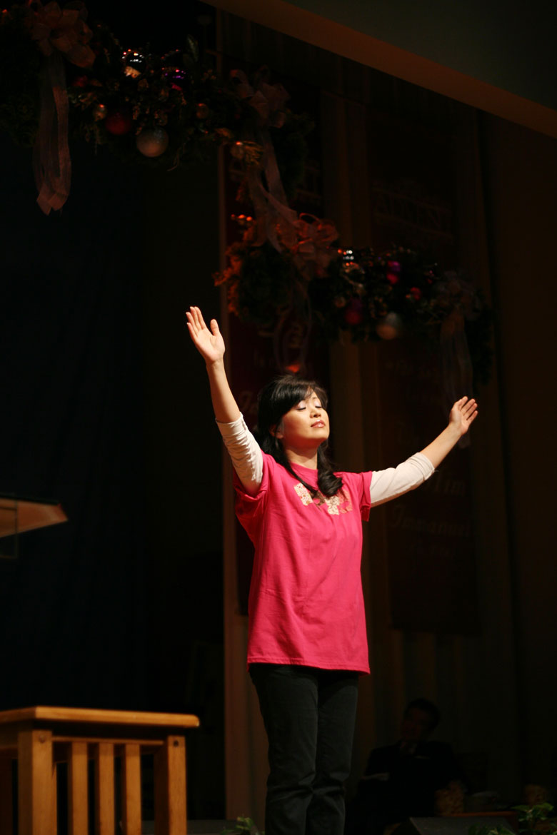 121210-worship (21).jpg