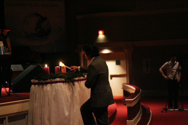 121210-worship (3).jpg