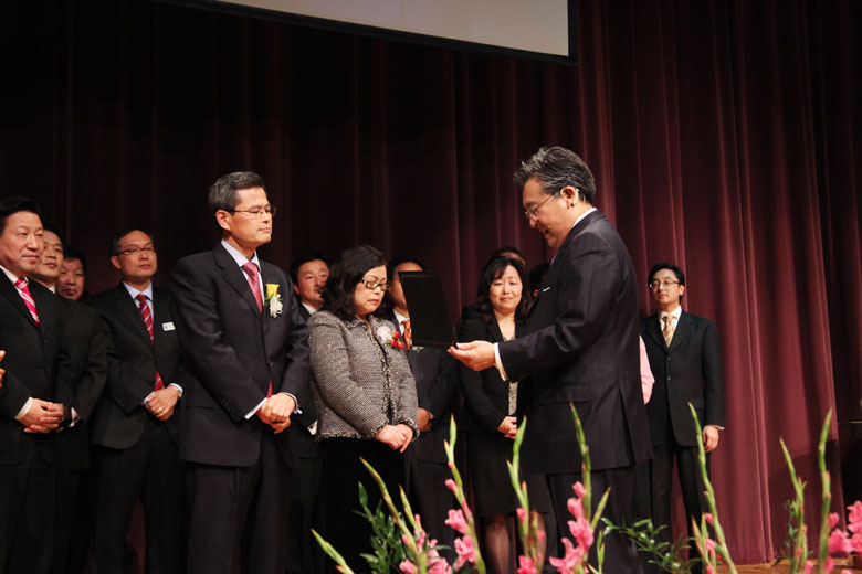 110710-ordination (21).jpg