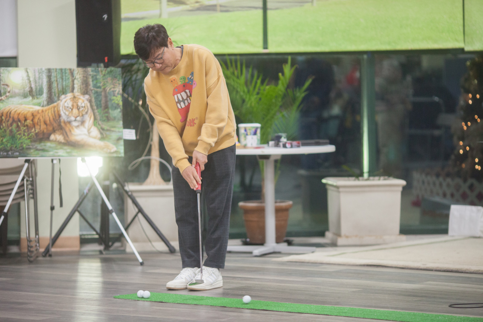 12122024-club-night (51).jpg