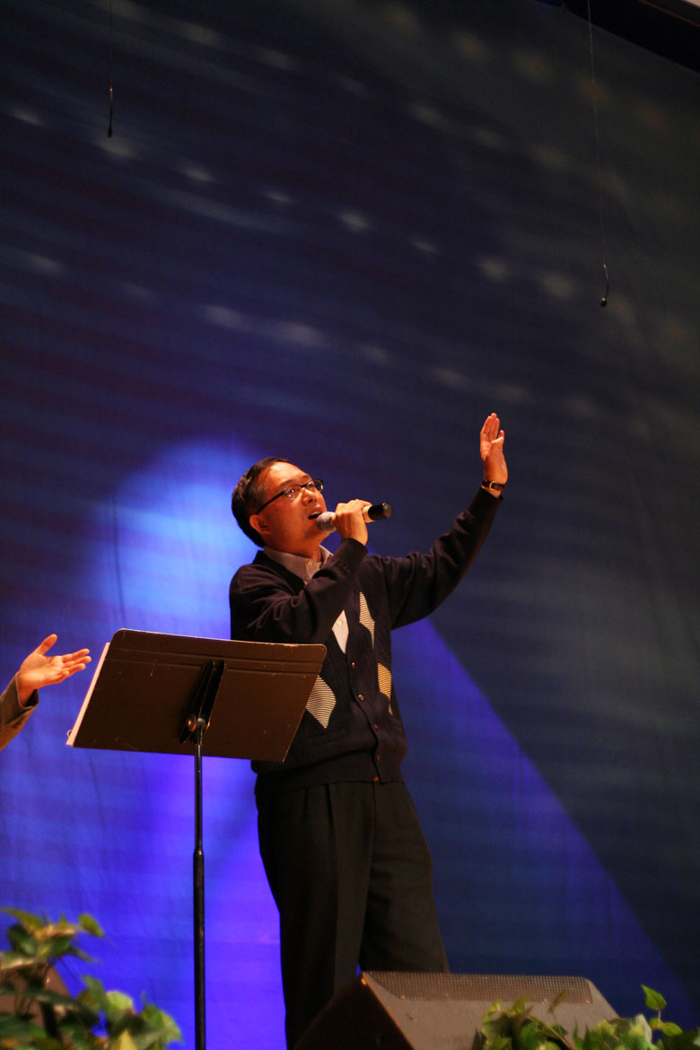 122910-churchalive (15).jpg