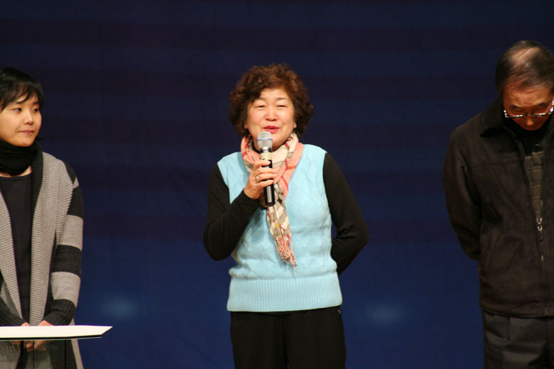 030310-senior (6).jpg